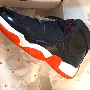 Mens 8.5 Black and Red Jumpman Two-Trey  Sneakers